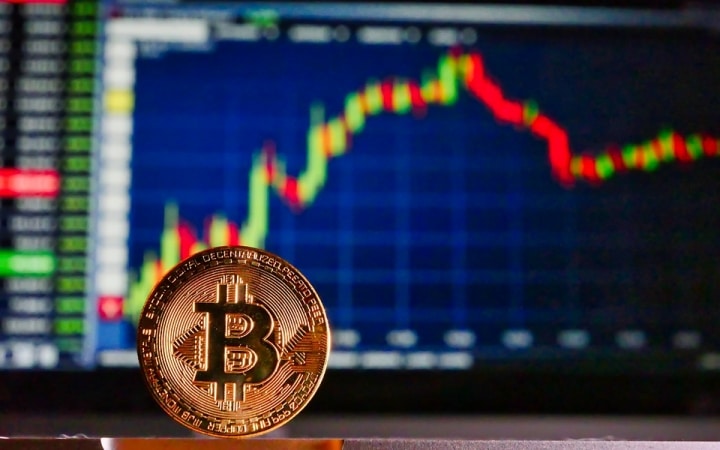 What Is The Current Price Of Bitcoin - Bitcoin price hits a 2-week low after weeks of gains - If the price of bitcoin on an exchange 'b' is r8500 and they have a trading fee of 1%, and free withdrawal, then the price of 1 bitcoin would be 8500 x 1.01 = r8585 total cost.